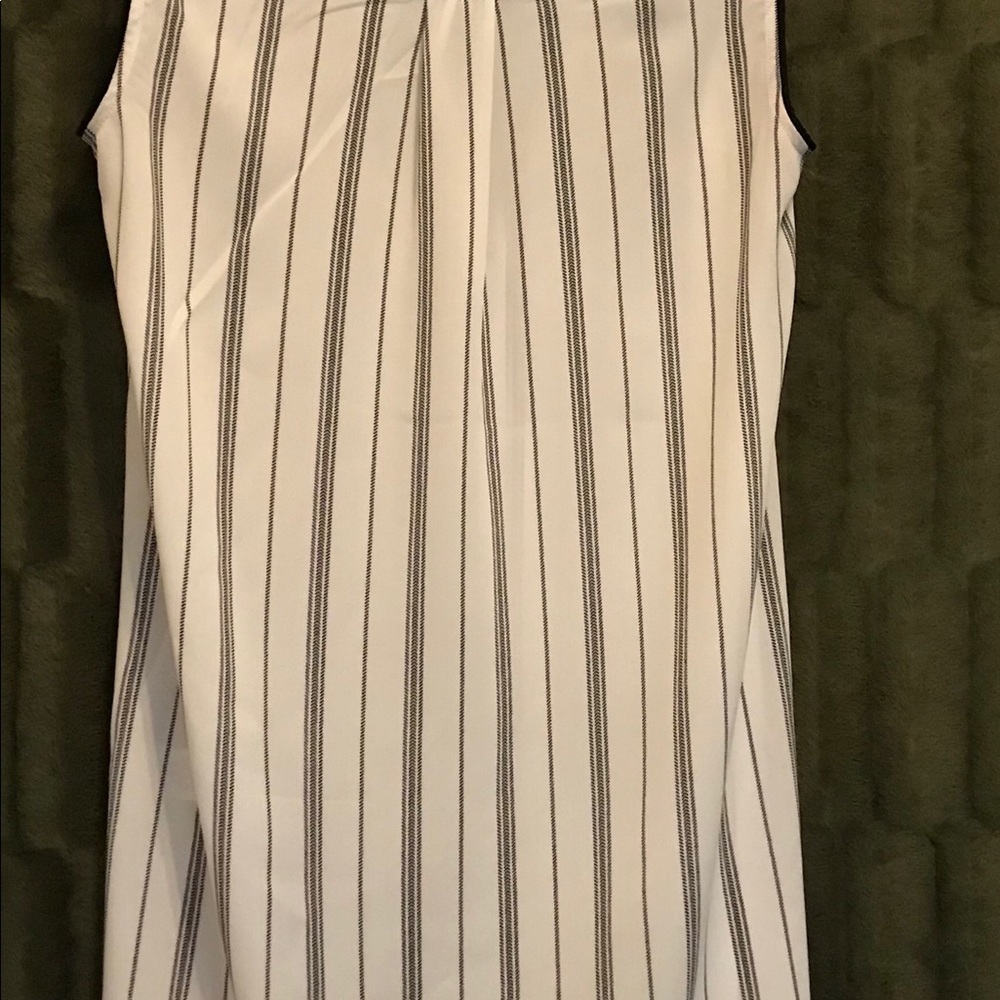 Daniel Rainn Black & White Sleeveless Top. Size S - Picture 3 of 7